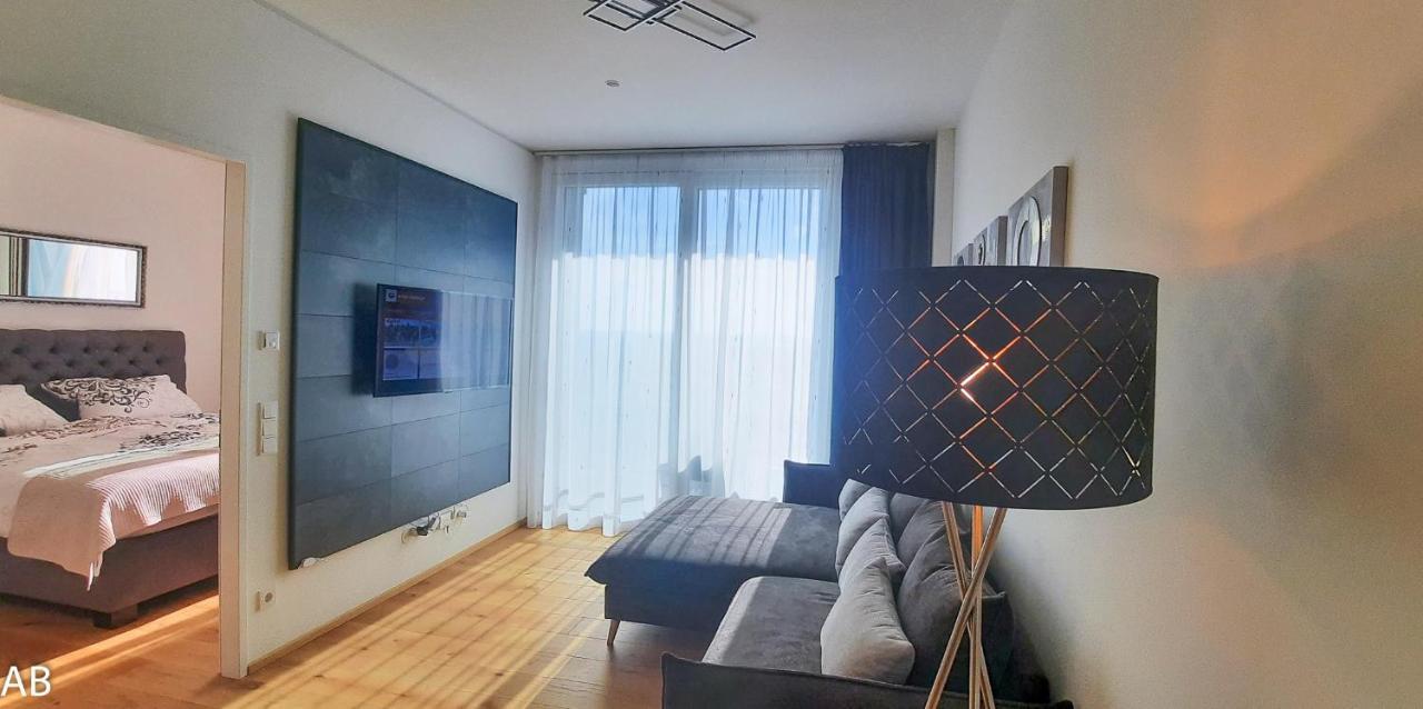 Superior Apartment & Rooftop Pool Vienna Exterior photo